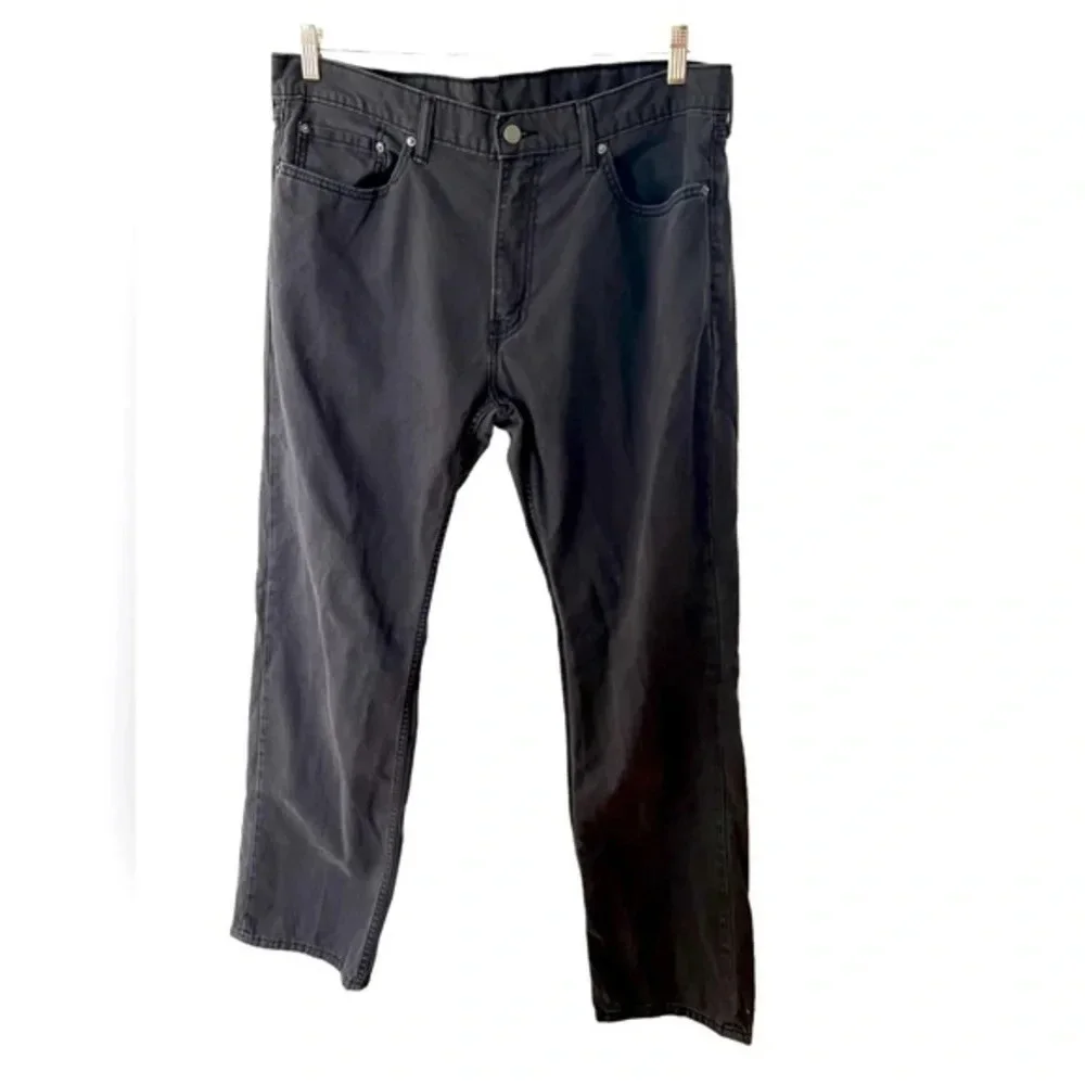 Levi’s 559 in excellent condition gray size 38 x 34